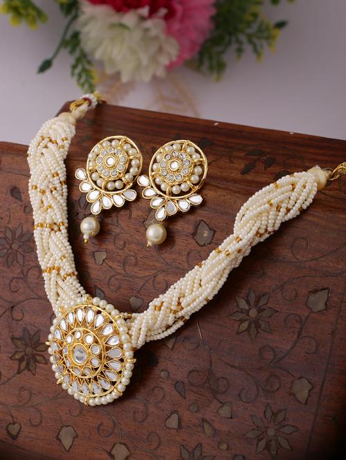 women white pearl & kundan work jewellery set - 21635043 - Standard Image - 0