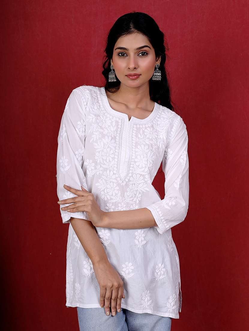 women three quarter sleeve straight chikankari kurti