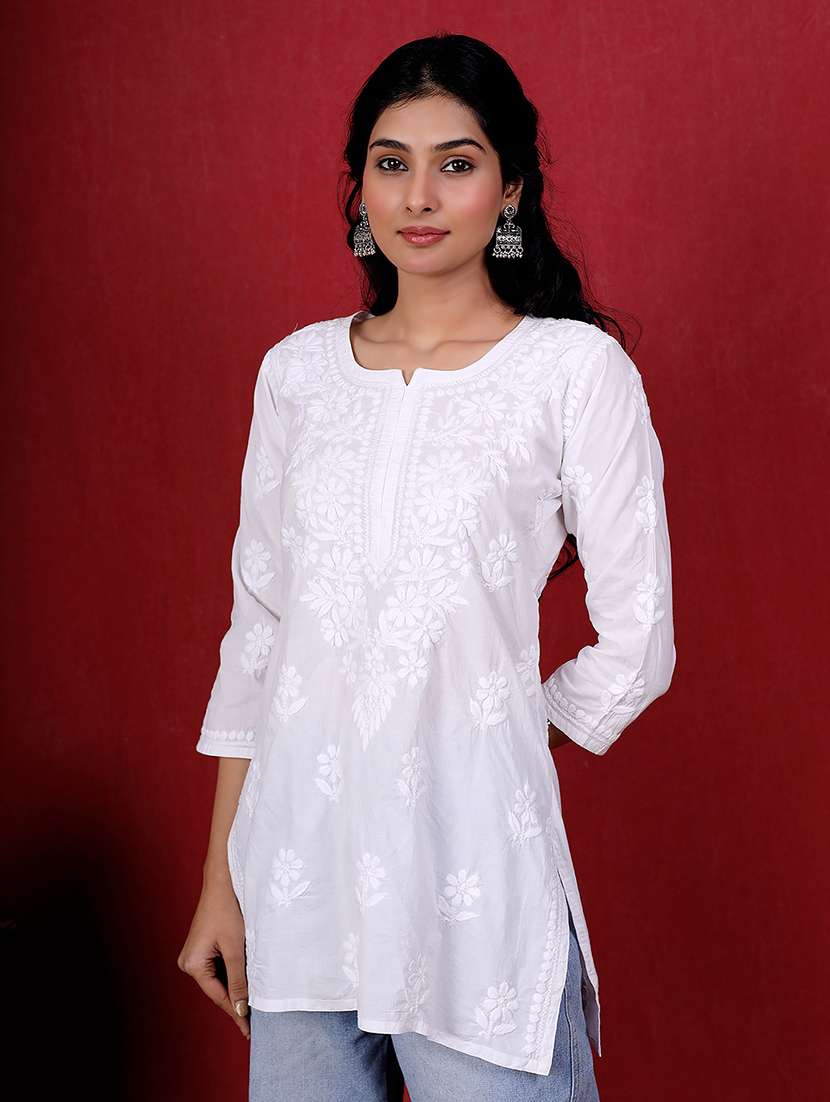 women three quarter sleeve straight chikankari kurti - 21635781 -  Standard Image - 1
