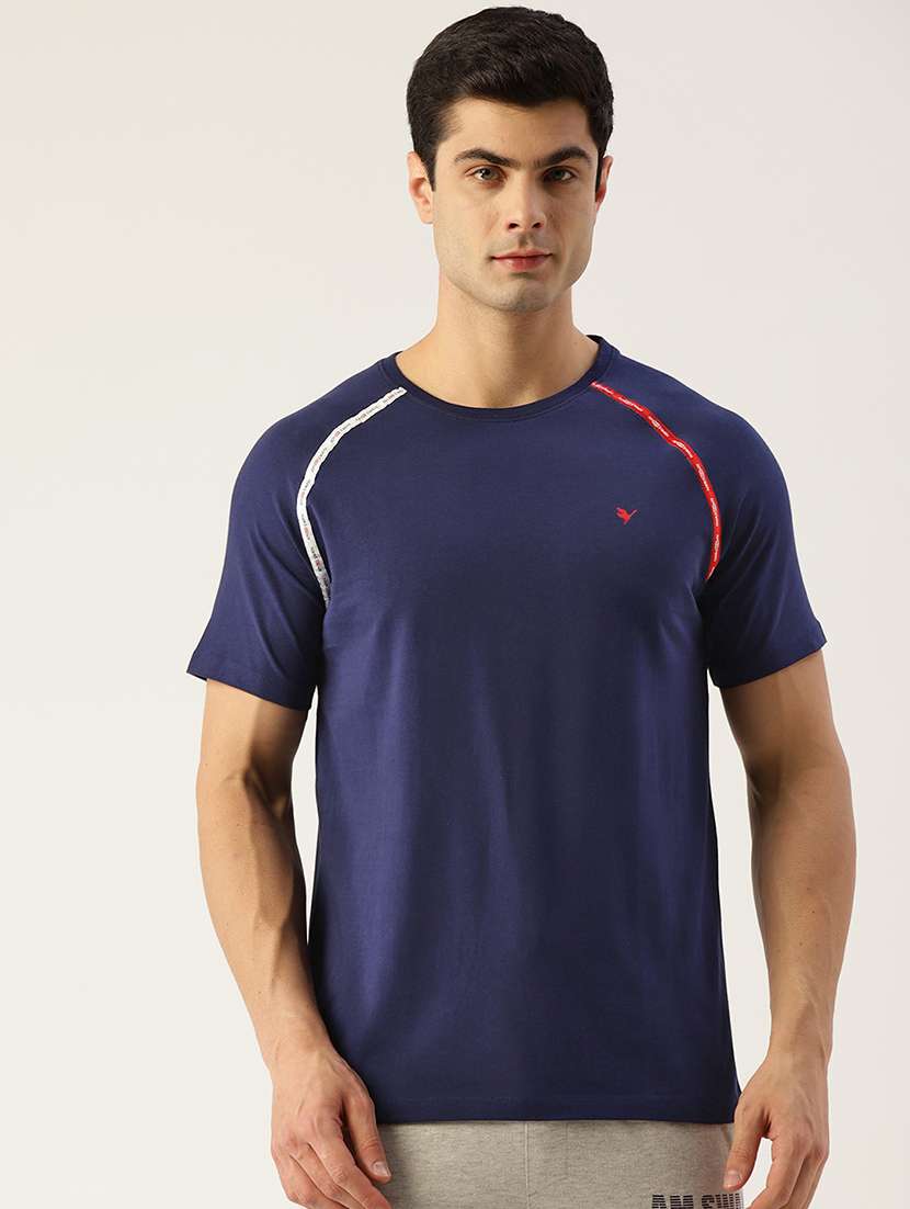 men regular fit chest taped short sleeve t-shirt