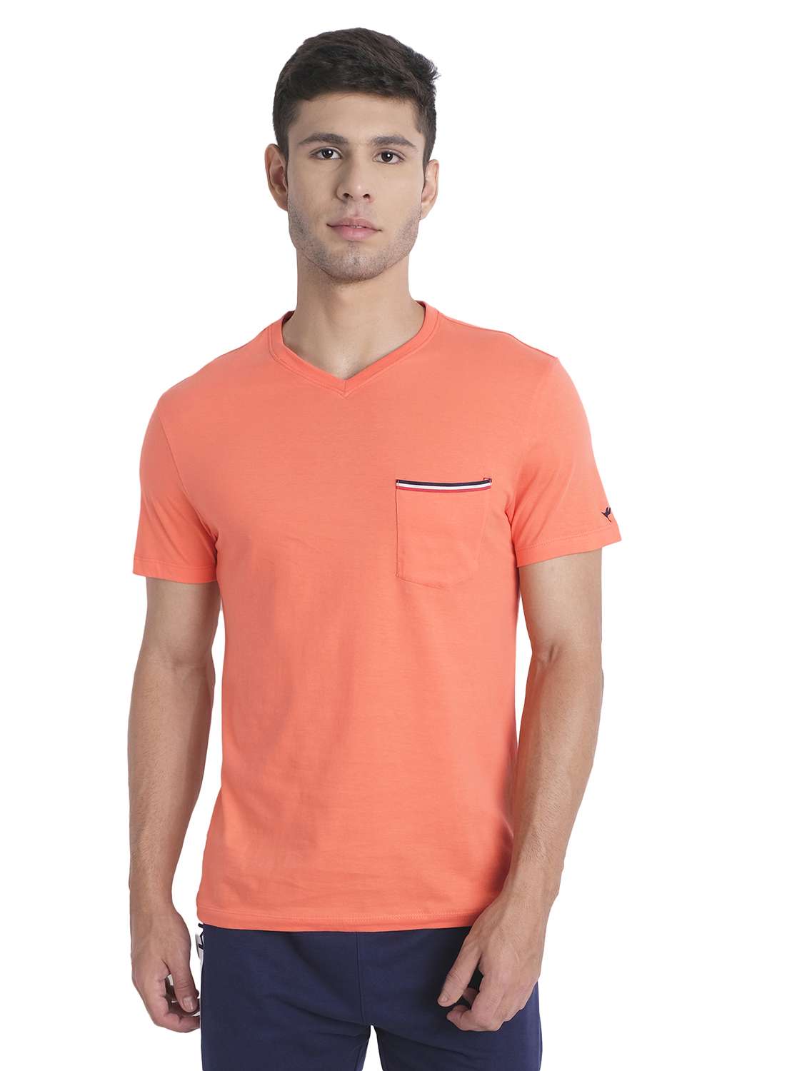 men regular fit plain short sleeve t-shirt with single pocket