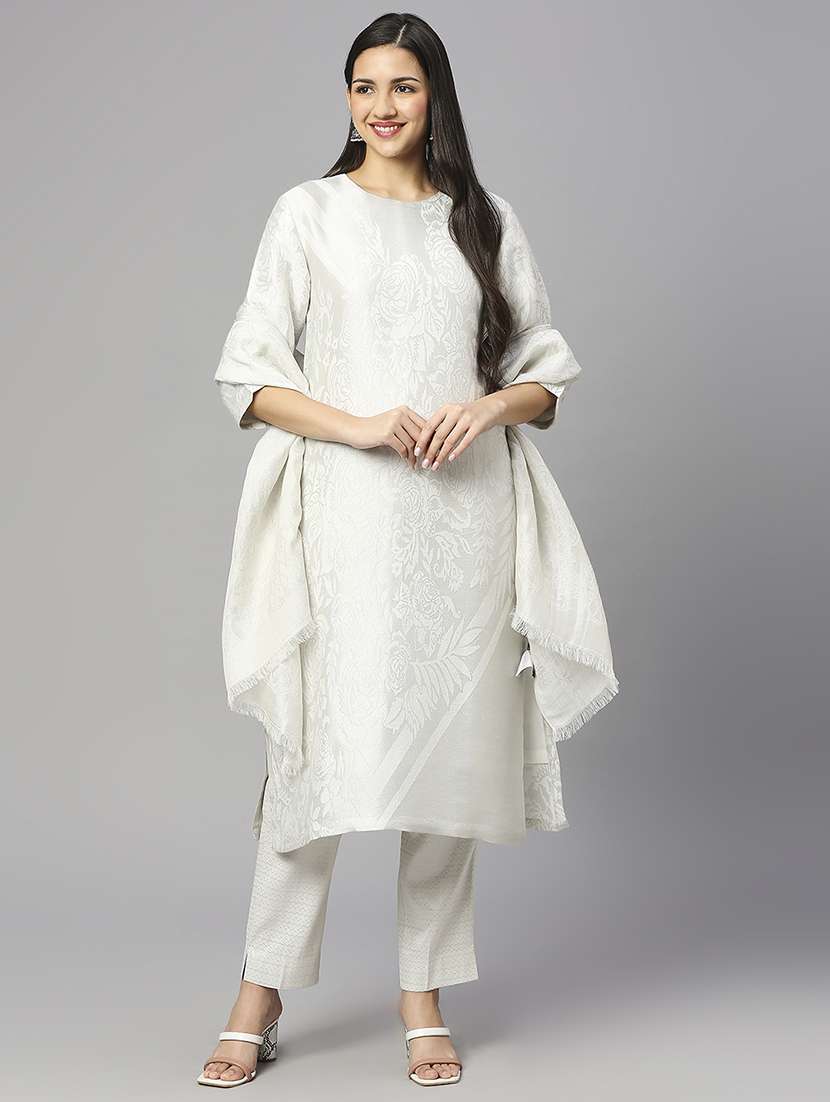 women mid rise solid tapered pant - 21636917 -  Standard Image - 4