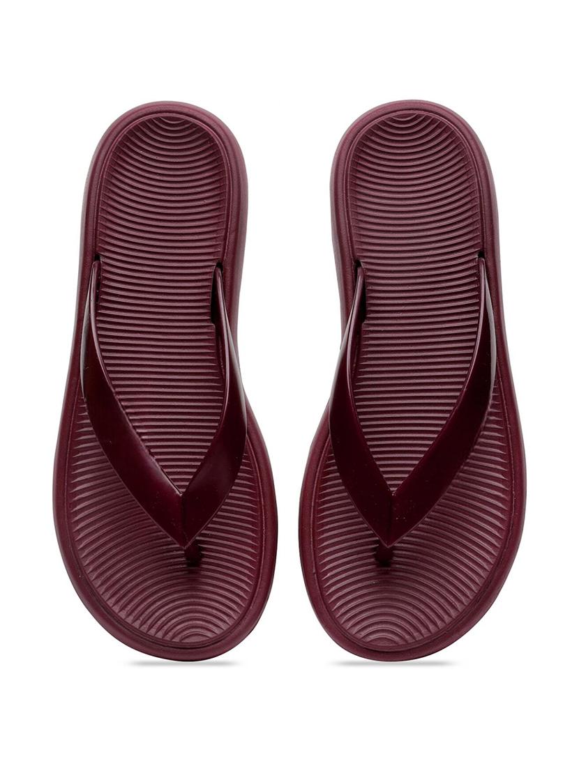 women maroon solid slipper - 21637817 -  Standard Image - 1