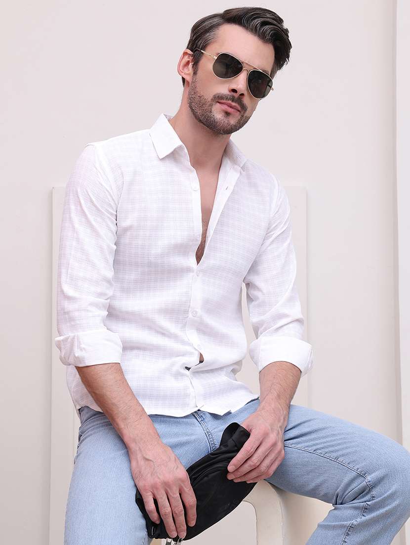 men regular fit textured casual shirt  - 21638587 -  Standard Image - 4