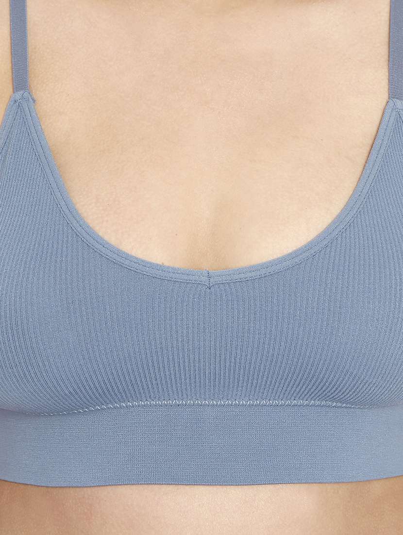 women blue polyamide sports bra - 21638931 -  Standard Image - 4