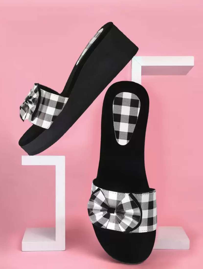 women pack of 2 comfy lounge flip-flops - 21640688 -  Standard Image - 4