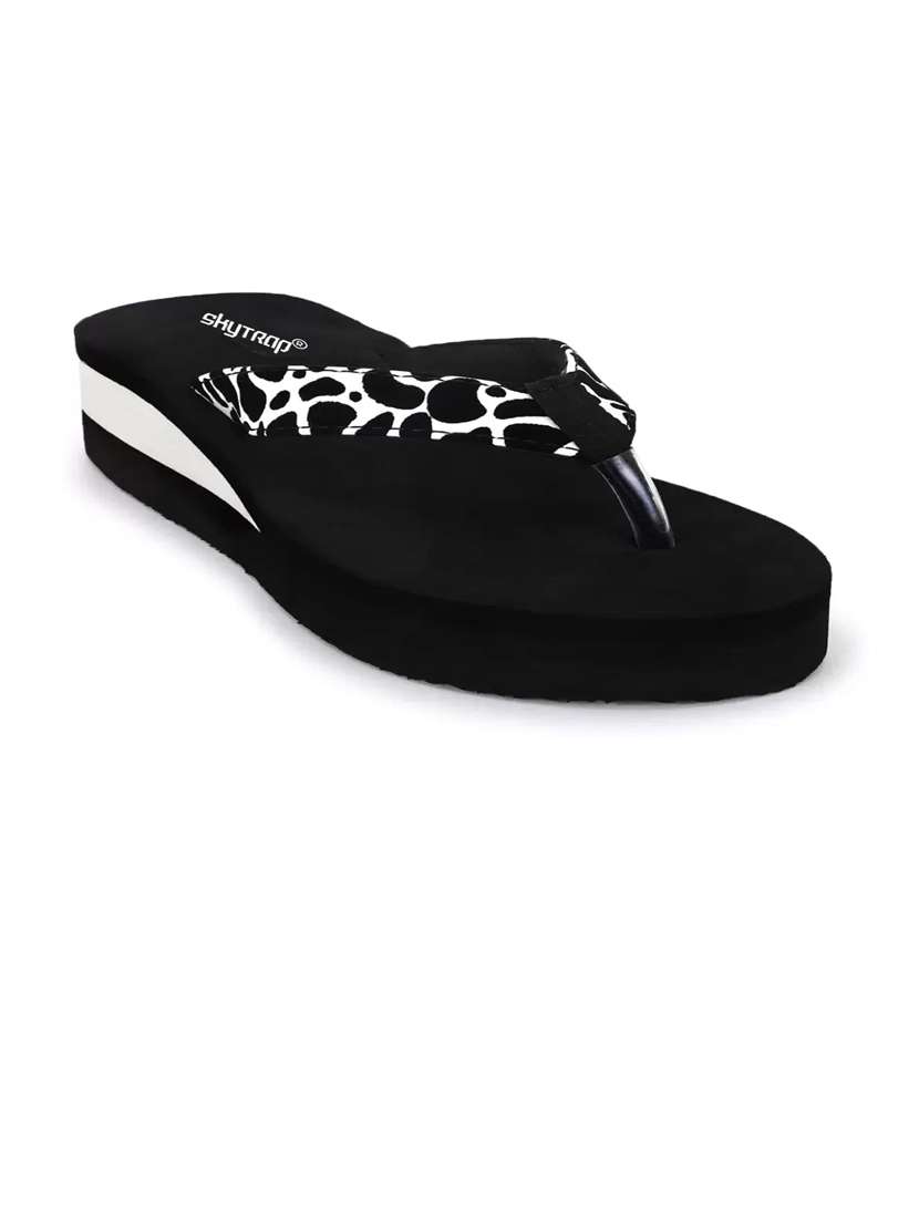 women black solid slippers