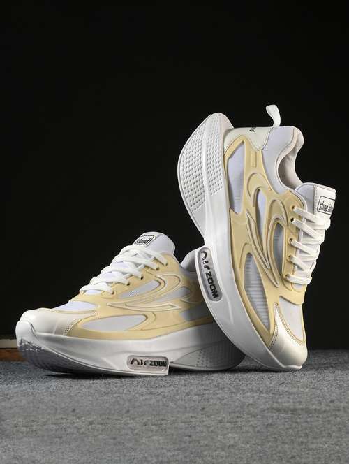 men lace up running sport shoes