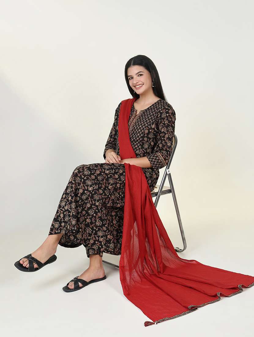 women three quarter sleeve kurta salwar with dupatta set - 21643225 -  Standard Image - 1
