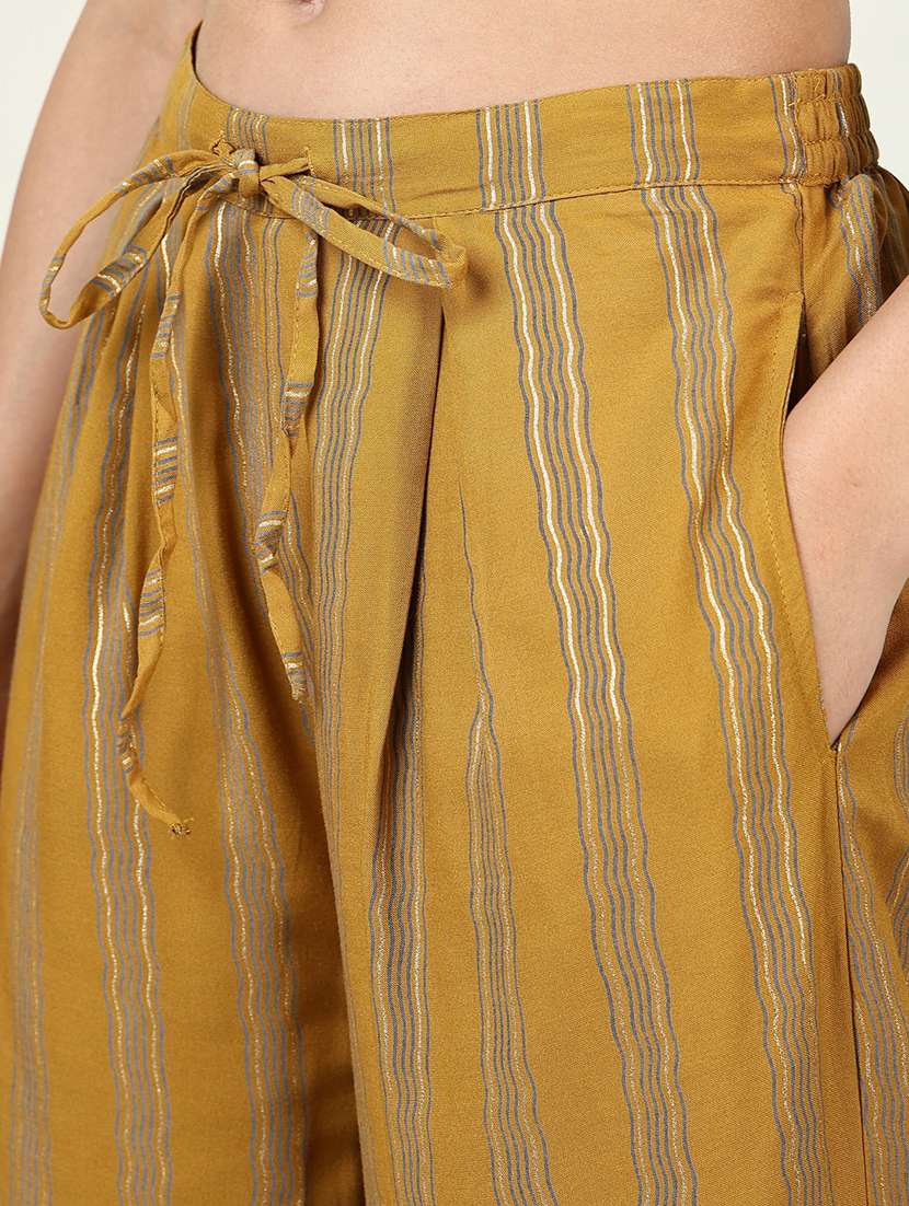 women mustard floral printed kurta palazzo set - 21643230 -  Standard Image - 6