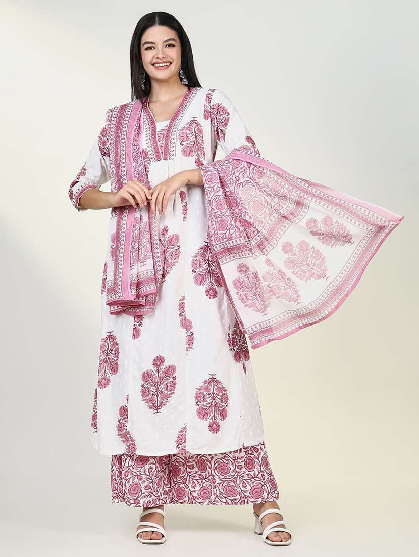 women floral printed kurta palazzo set with dupatta - 21643236 -  Standard Image - 4