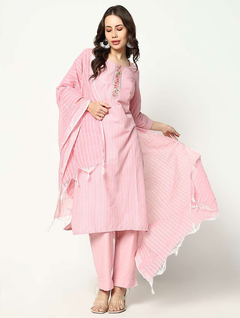 women three quarter sleeve kurta pant with dupatta set - 21643253 -  Standard Image - 4