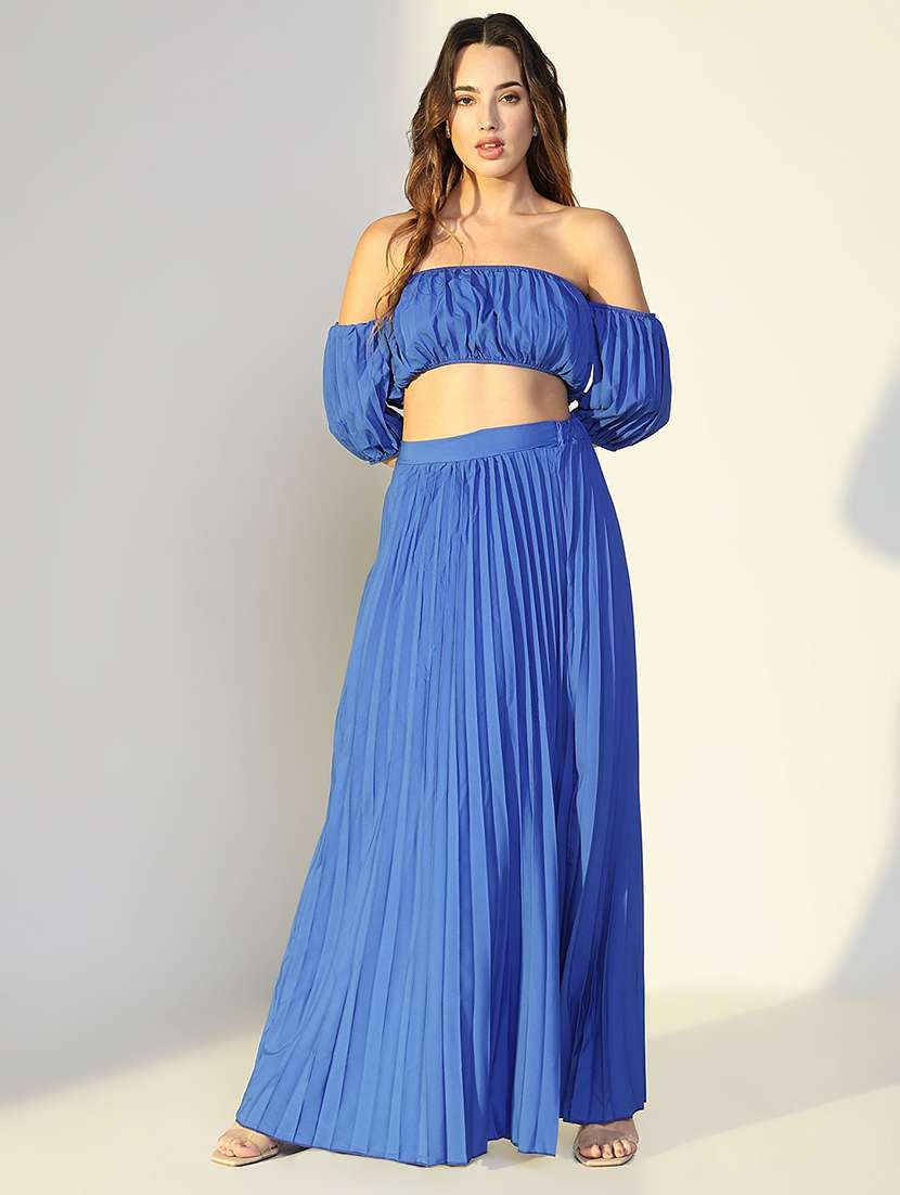 women solid top and skirt co-ord set