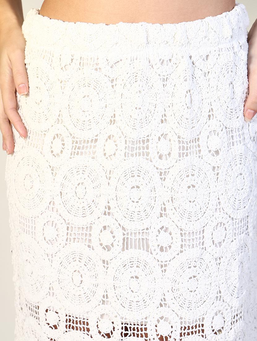 women crochet detailed straight skirt - 21643349 - Standard Image - 4