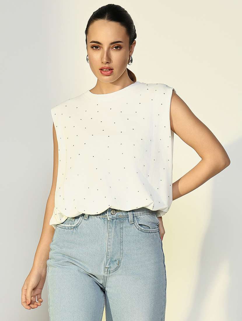 women polka doted sleeveless regular top