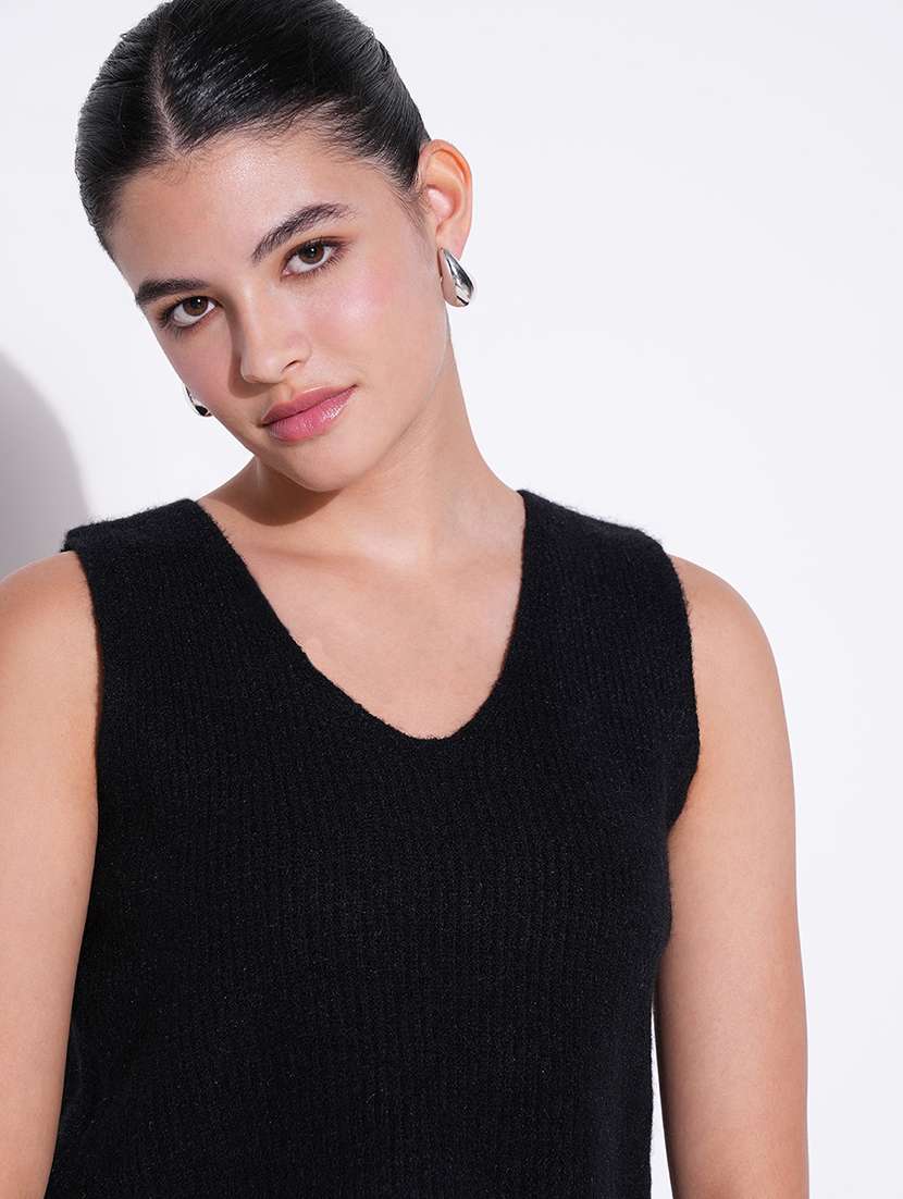 women solid sleeveless crop top - 21643478 - Standard Image - 6