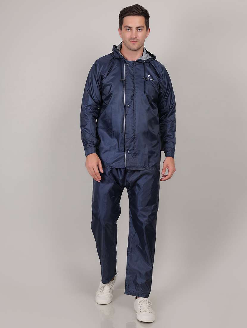 men solid hood neck rain suit set