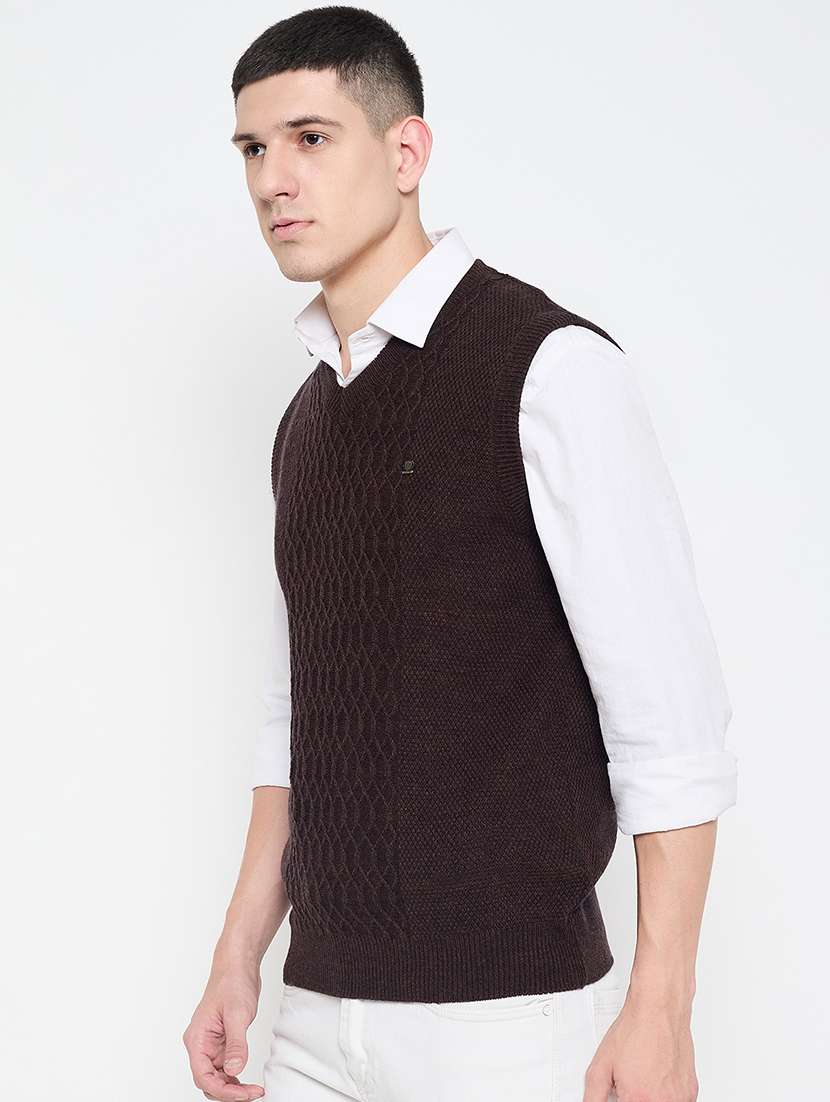 Men Sleeveless Self Design Pullover