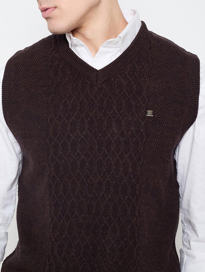 men sleeveless self design pullover - 21644371 - Standard Image - 4