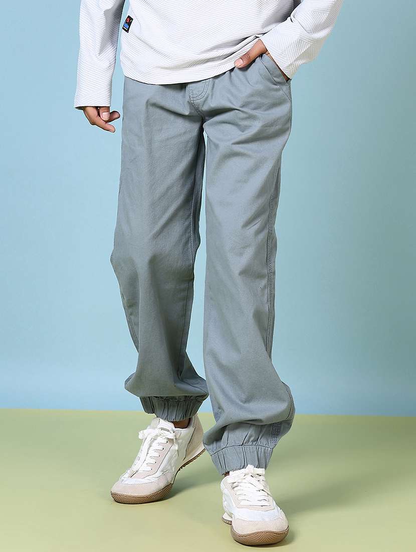 boys solid mid rise jogger