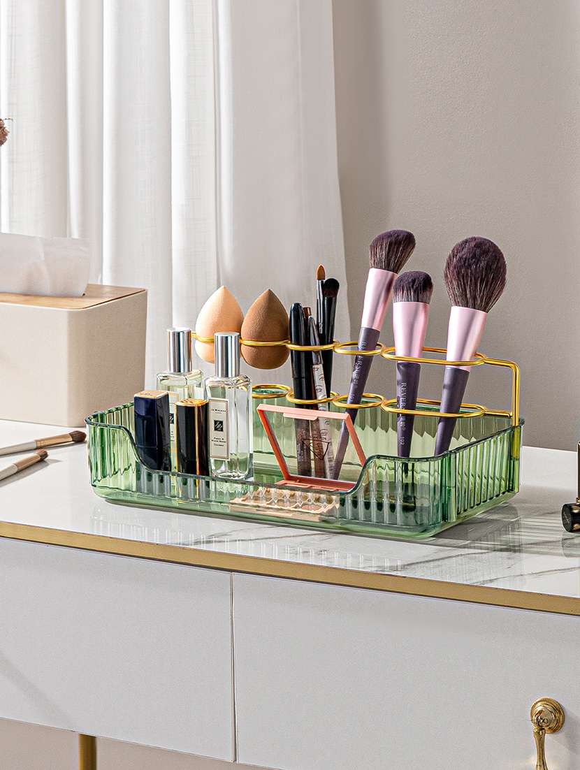 silver martini make-up organizer