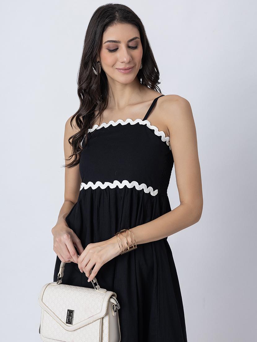 women sqaue neck solid tiered dress - 21645469 - Standard Image - 4
