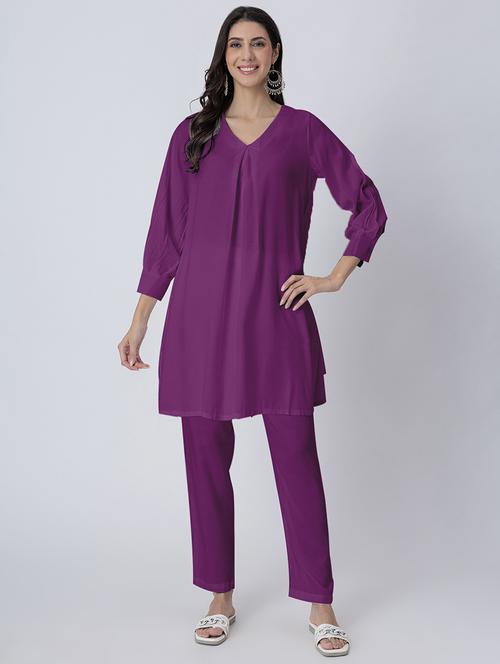 women solid v neck a-line kurti - 21645800 - Standard Image - 0