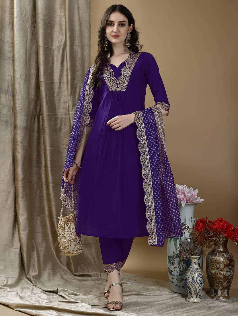 women three quarter sleeve kurta pant with dupatta set