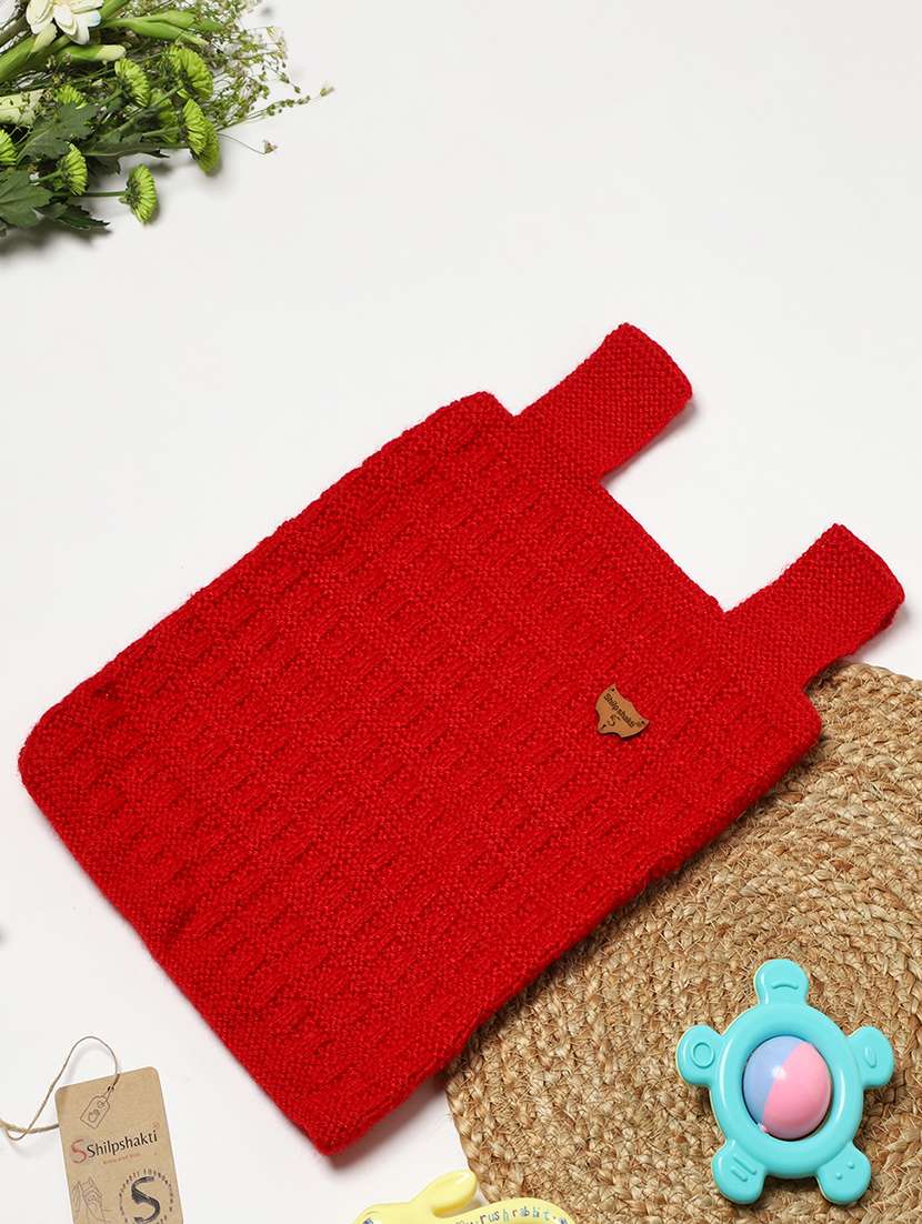 girls self design sleeveless sweater