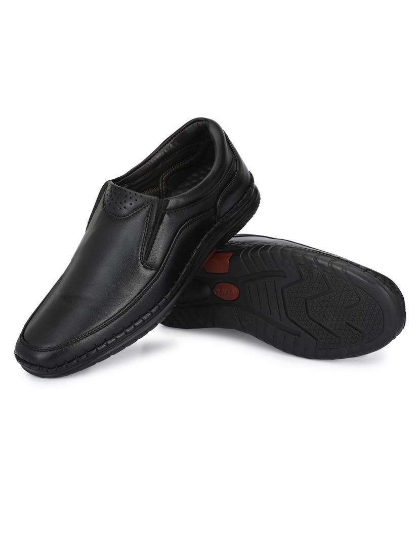 men black plain slip on formal shoes - 21647299 - Standard Image - 4