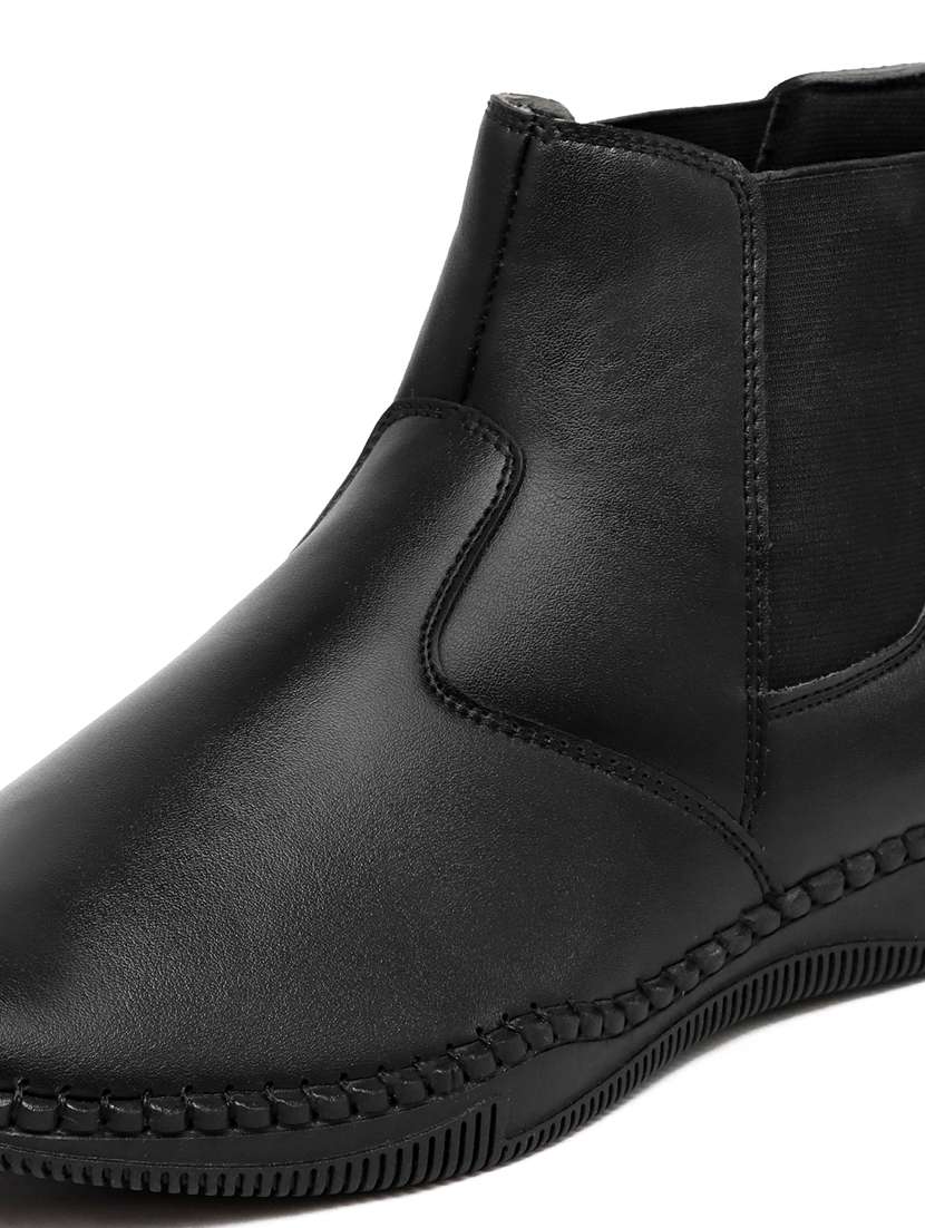 men black slip on boots - 21647359 -  Standard Image - 4