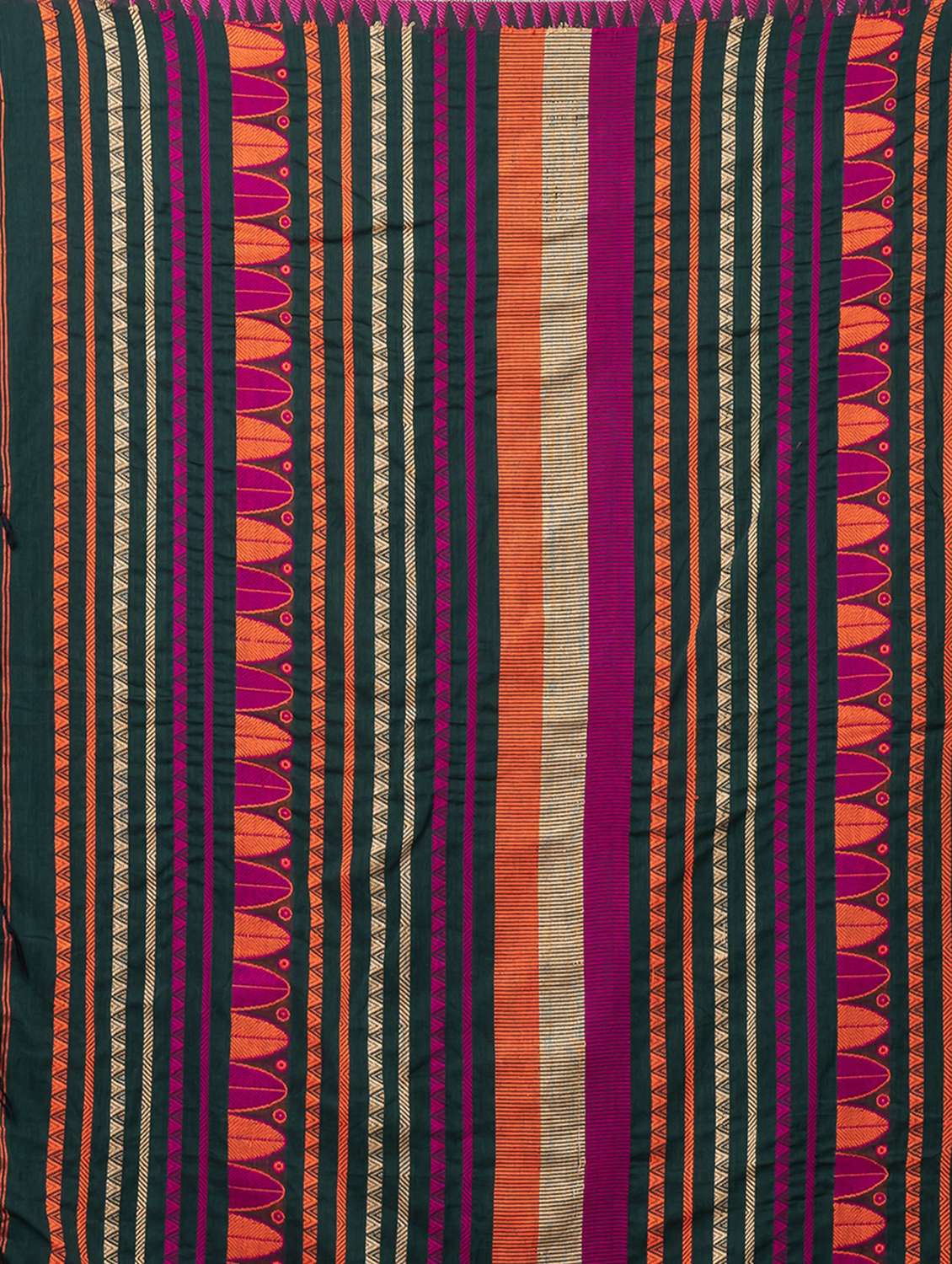 women self design handloom saree with blouse - 21648379 - Standard Image - 4