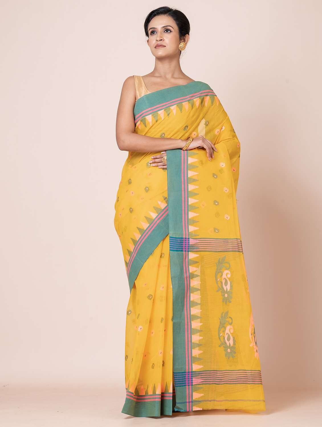 women self design handloom saree - 21648401 - Standard Image - 1