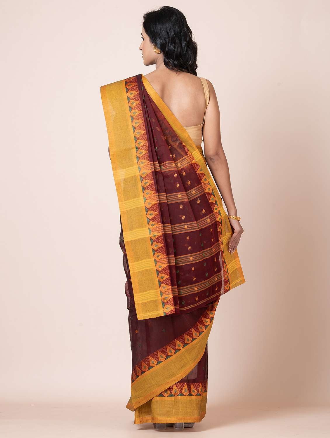 women self design handloom saree - 21648425 -  Standard Image - 1