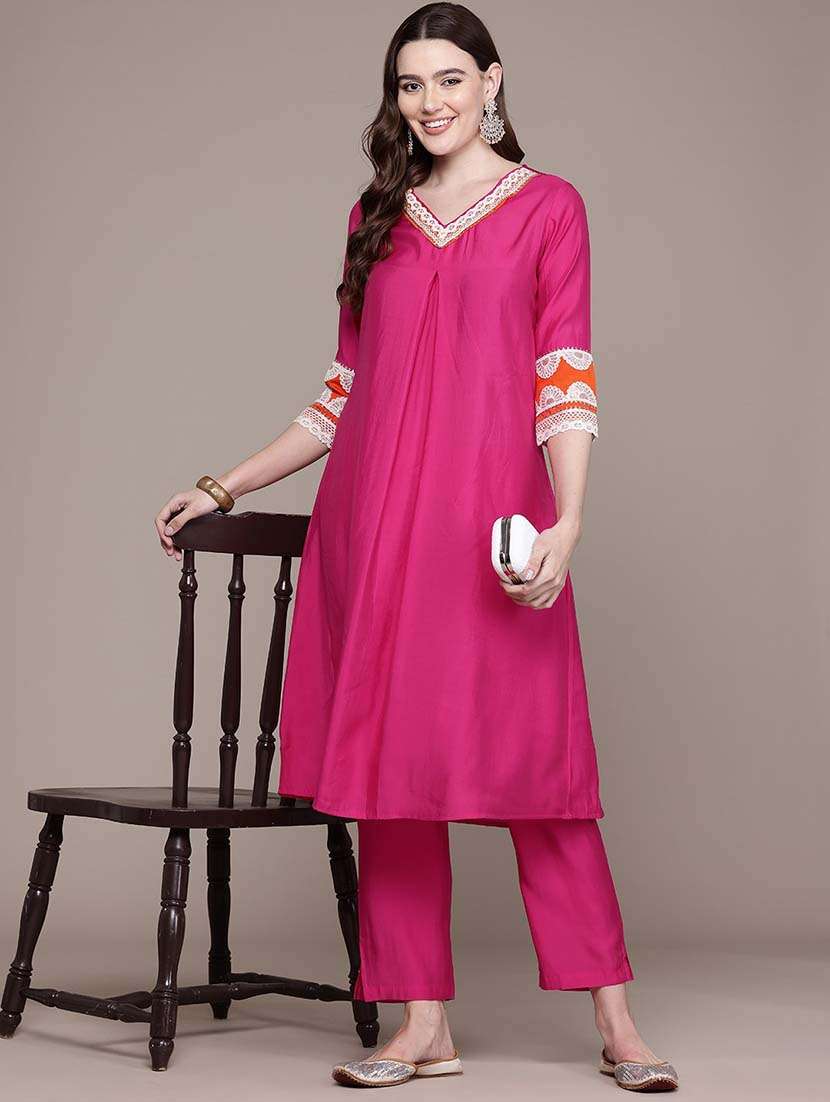 women solid lace work v neck kurta pant set - 21648661 -  Standard Image - 1