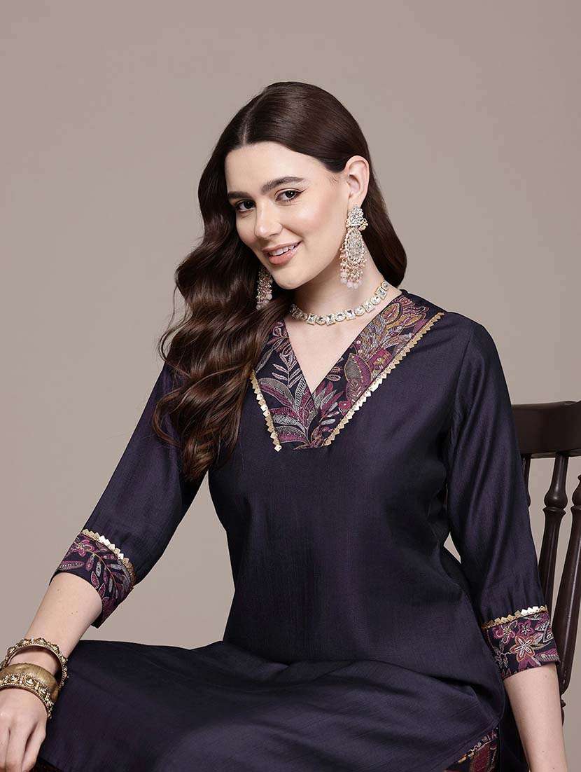 women solid v neck kurta palazzo set - 21648670 -  Standard Image - 4