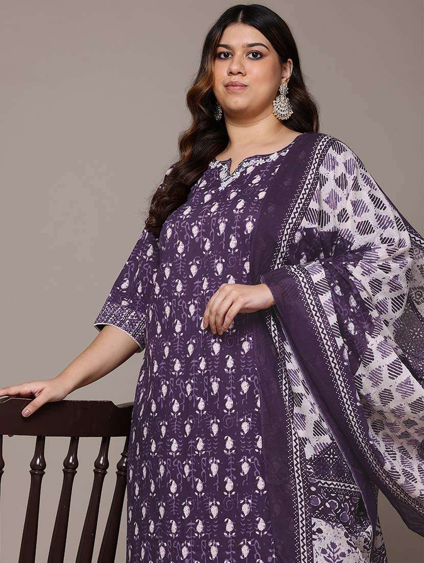 women three quarter sleeve kurta pant with dupatta set - 21648679 -  Standard Image - 4