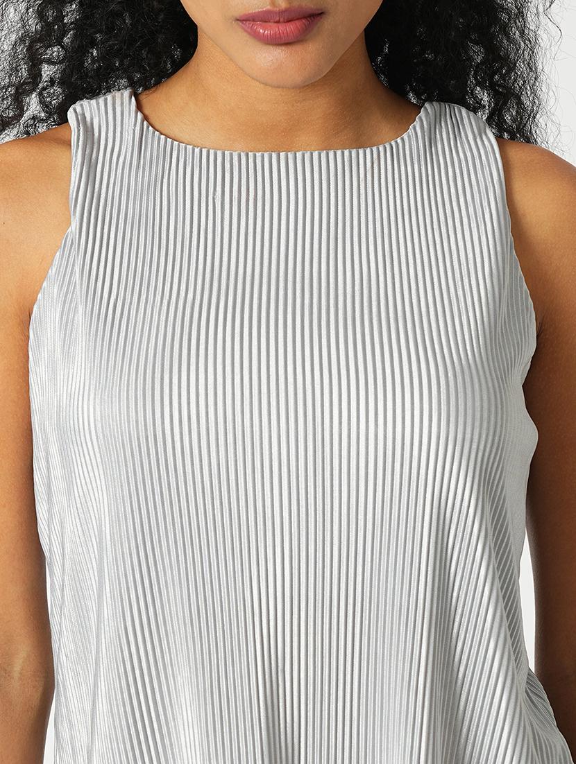 globus women silver round neck sleeveless accordian pleats party top - 21648724 - Standard Image - 4
