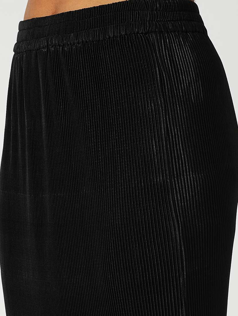 globus women black accordion pleats round neck bell sleeves crop top with side slit maxi skirt party co-ord set - 21648749 -  Standard Image - 4