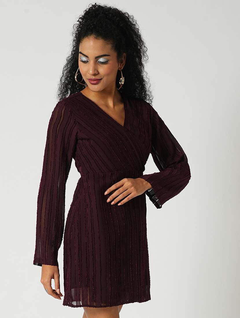 globus women maroon self textured wrap v-neck sheath mini party dress - 21648784 -  Standard Image - 1