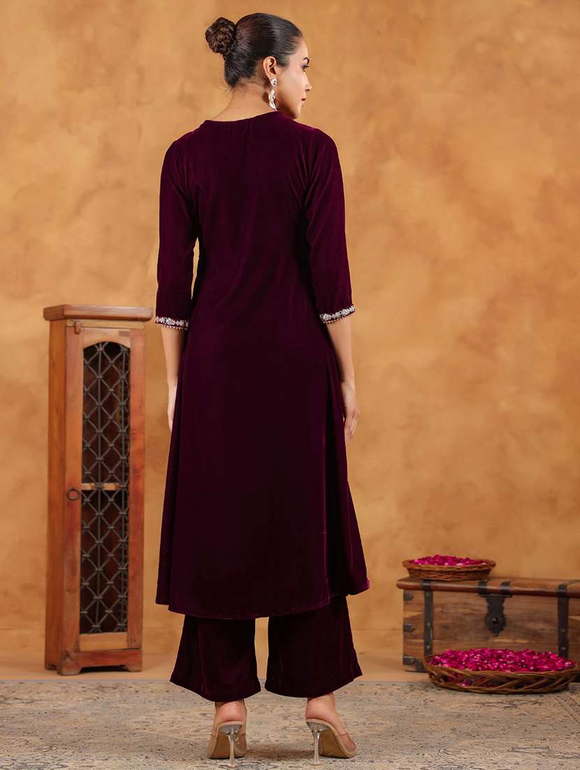 women purple embroidered kurta pant set - 21648918 - Standard Image - 4