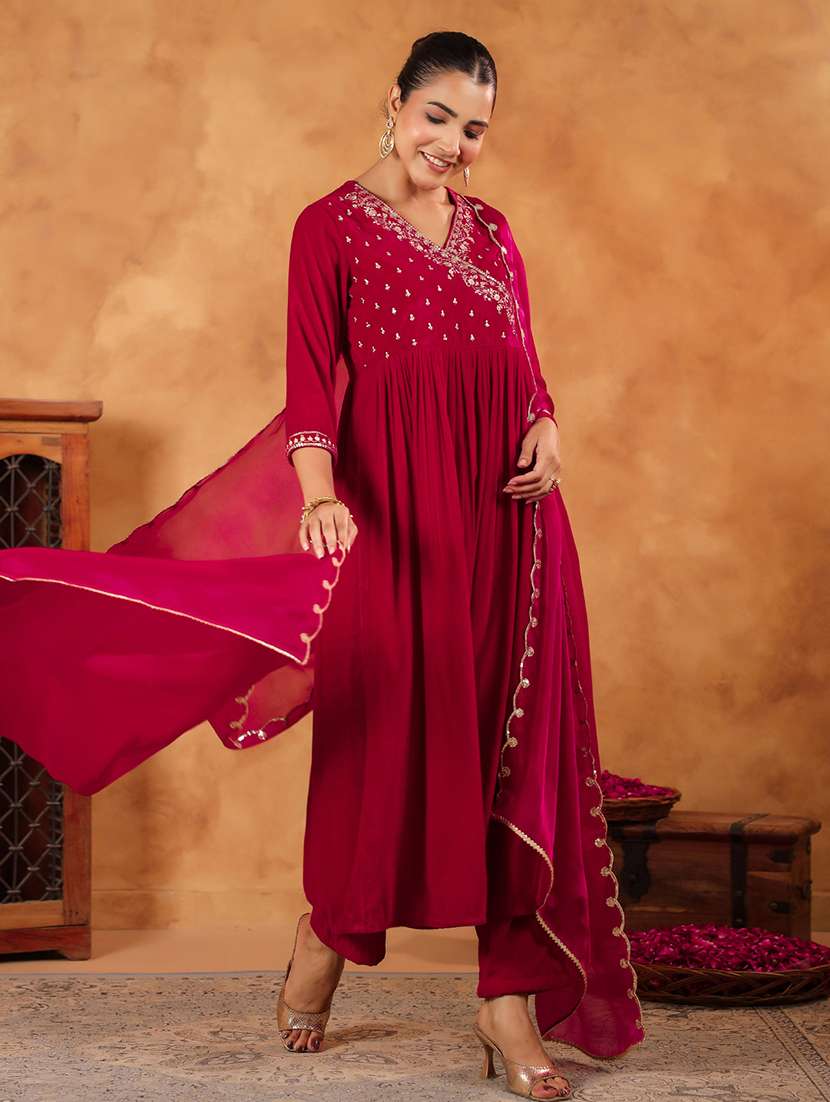 women embroidered kurta pant set with duaptta