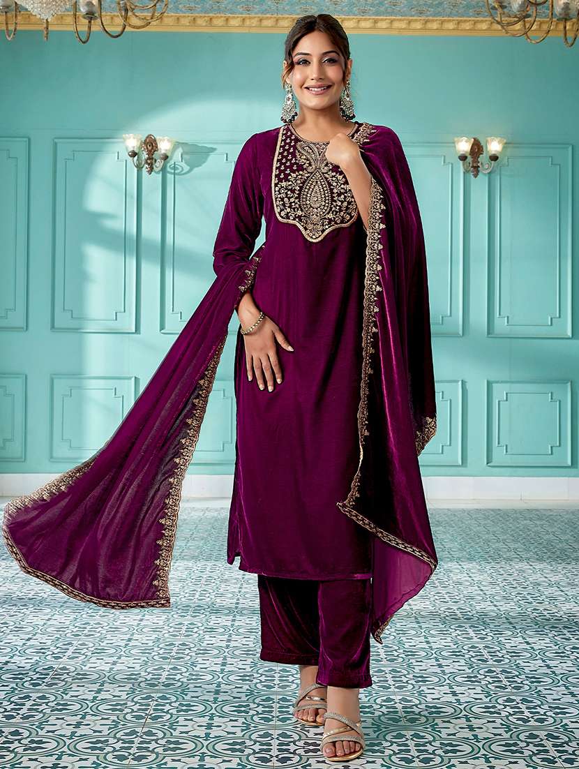 Women Embroidered Kurta Pant Set With Duaptta - 21648949 -  Standard Image - 1