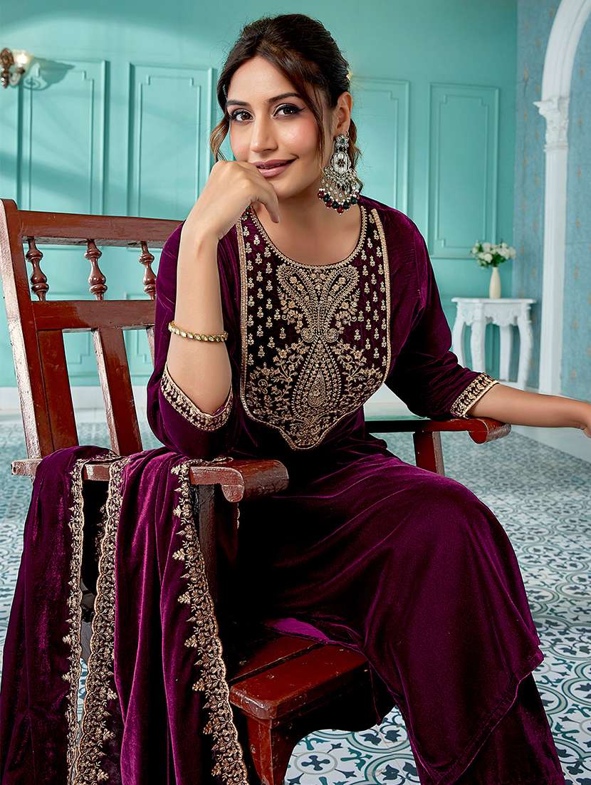 Women Embroidered Kurta Pant Set With Duaptta - 21648949 -  Standard Image - 4