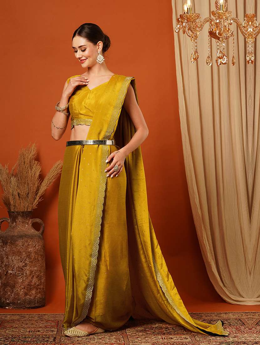 women emblellished bordered saree - 21649497 - Standard Image - 1