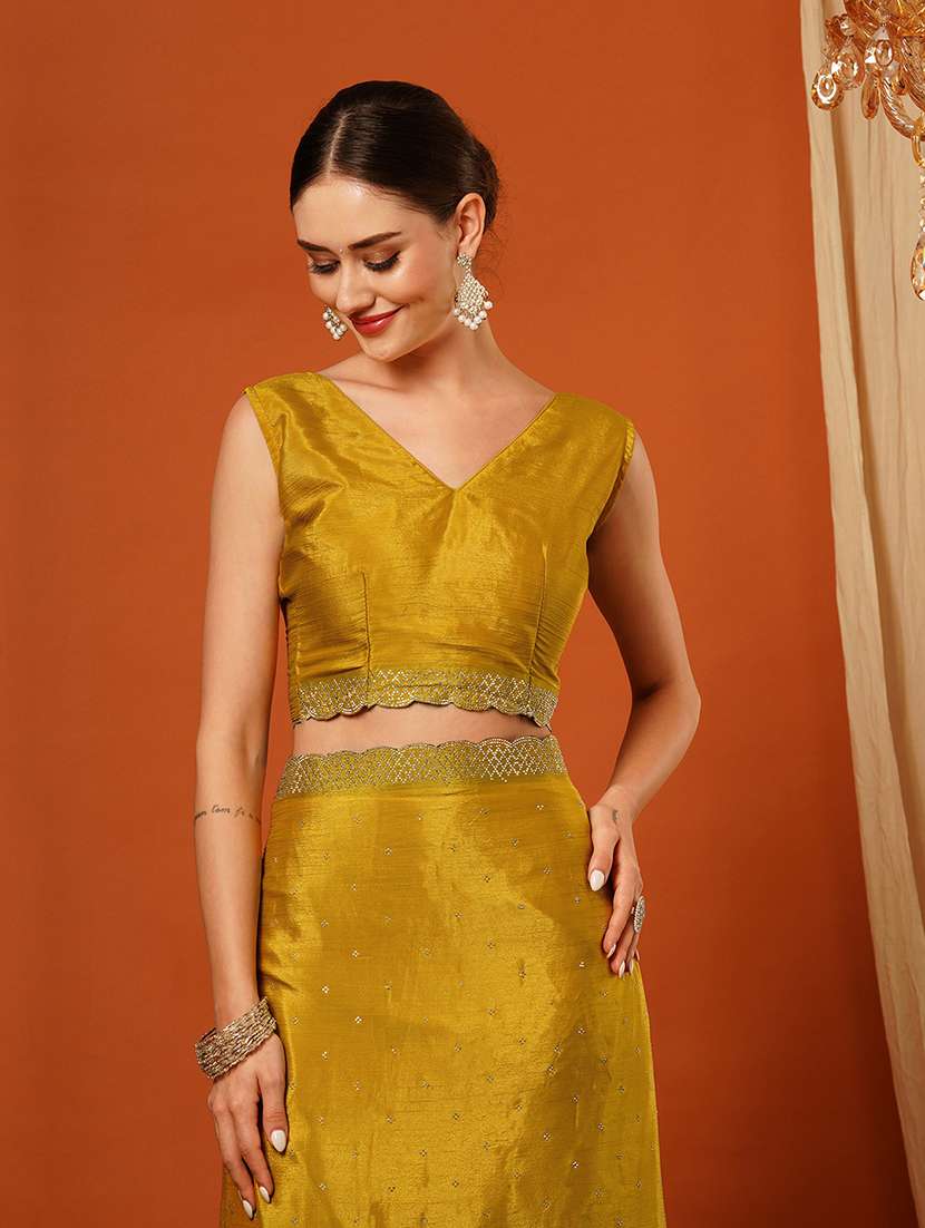 women emblellished bordered saree - 21649497 - Standard Image - 4