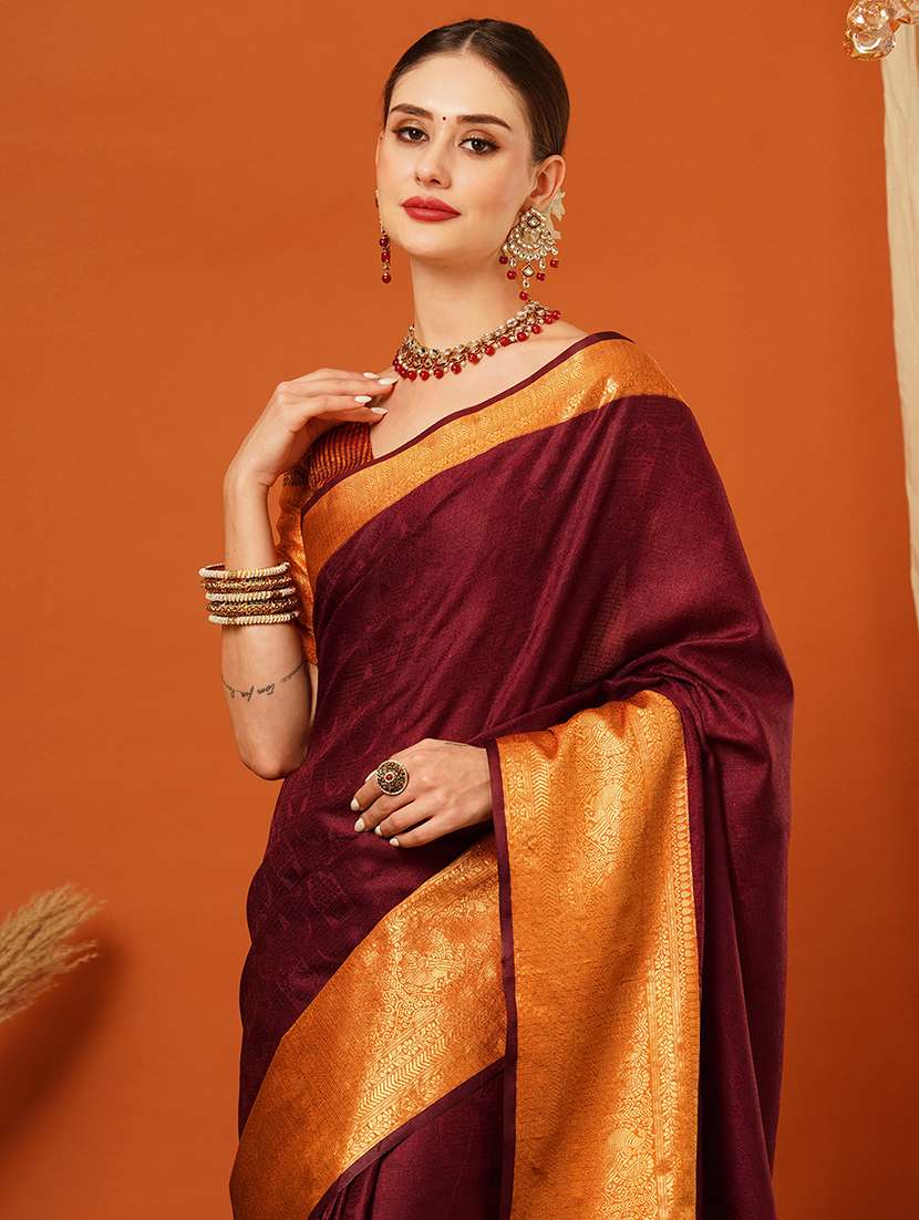 women solid bordered saree - 21649504 -  Standard Image - 4