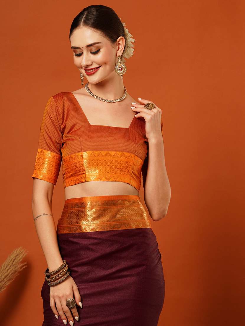 women solid bordered saree - 21649517 -  Standard Image - 4