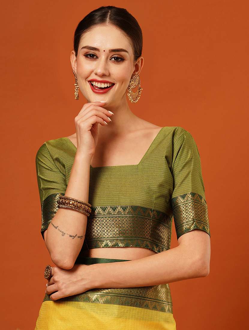 women solid bordered saree - 21649520 -  Standard Image - 4