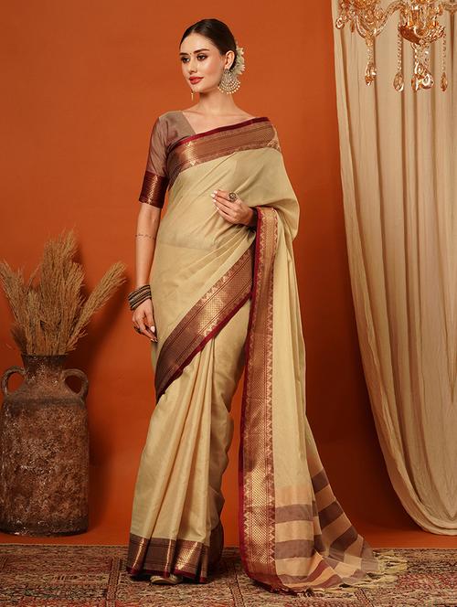 women solid bordered saree - 21649521 - Standard Image - 0
